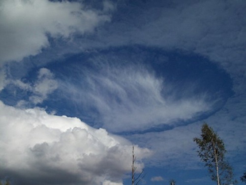 Странные облака наблюдаются по всему миру 11